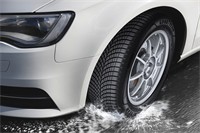 GOOD YEAR 205/65R15 95H タイヤ　3本 Goodyear Vector 4Seasons Gen-3 205/65 R15 99V XL M+S
